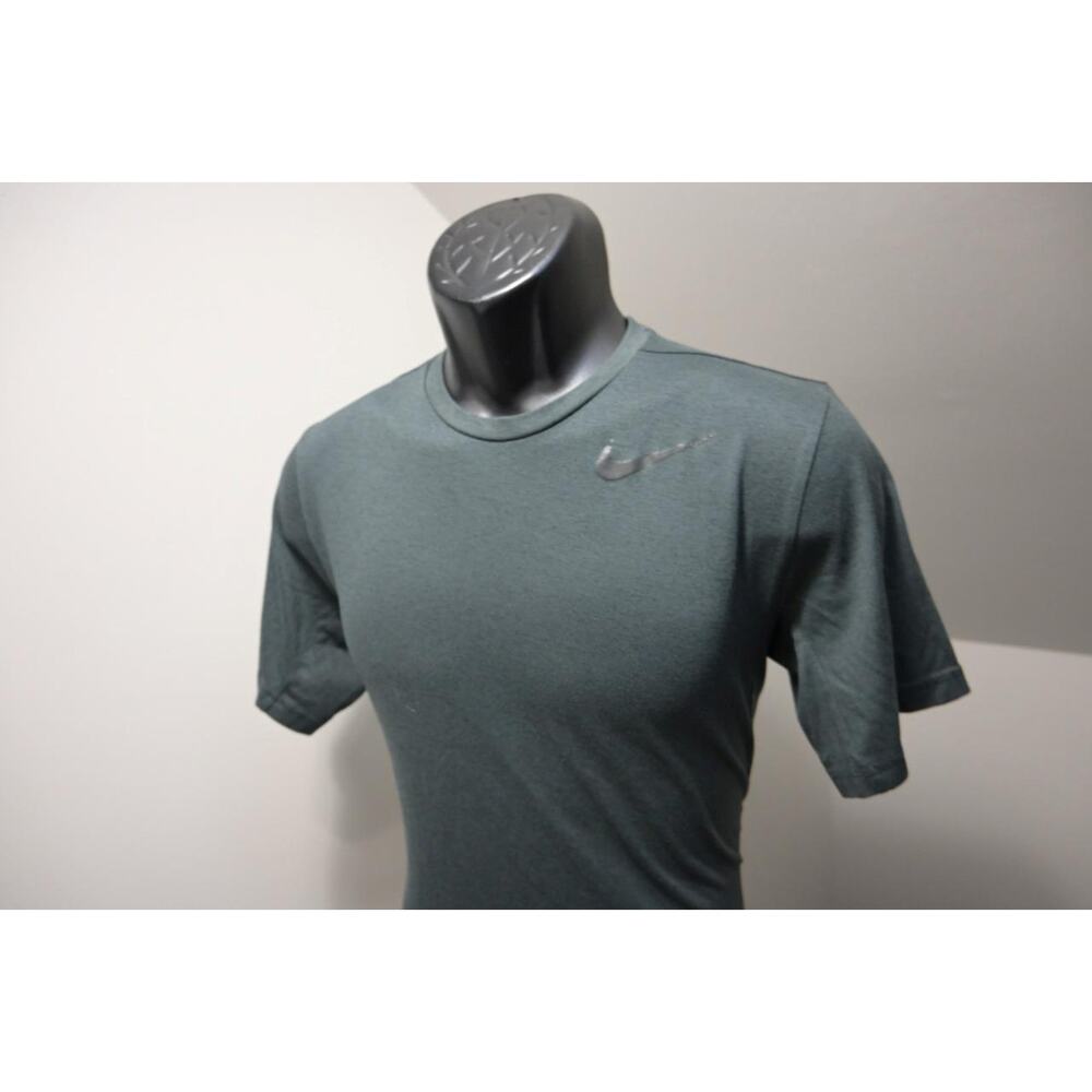 Nike Gym Shirt Dri Fit Gray Short Sleeve‎ Athletic Tee Mens Size Small